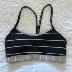 Lululemon Flow Y Sports Bra Nulu